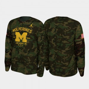 For Men's Michigan T-Shirt Legend Long Sleeve 2019 Veterans Day Camo 578645-221